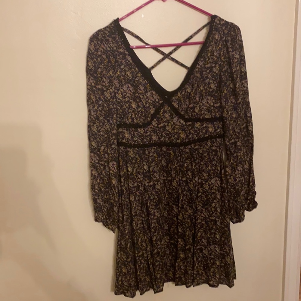 Long sleeved floral bohemian dress.